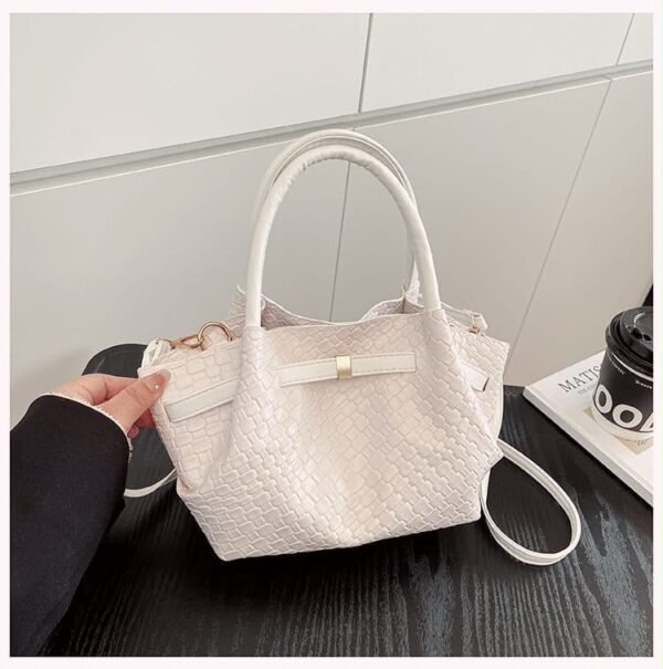 92dbb321-fb47-4623-88a5-5ef45c6650c8 Crossbody Bag