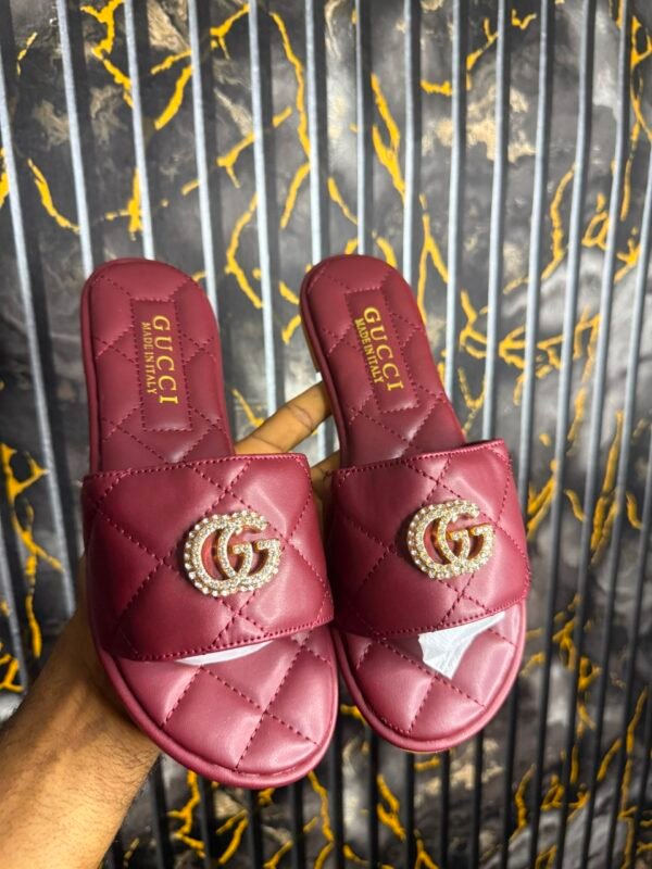 Gucci slippers